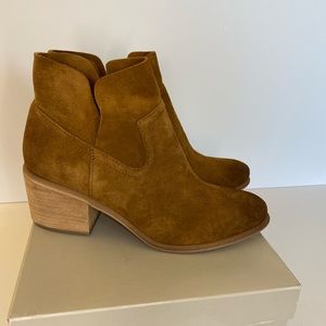 new- BP Brice Booties- size 9 cognac